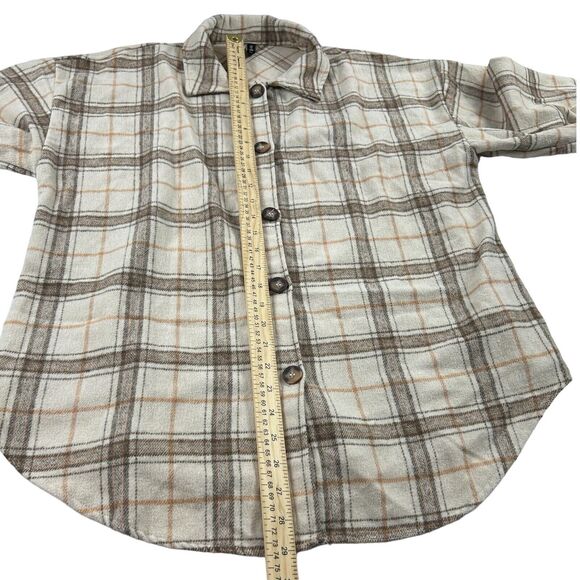 Zaful Womens Flannel/Fleece Button Up Shacket Jacket Sz 6 Tan Nude Plaid Neutral - Picture 4 of 9